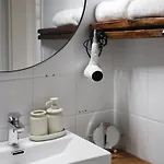 Eulenschlupf Wellnesswohnung Schwarzwald Mit Sauna, Homekino&hot Tub Nahe Schweiz Für Paare