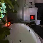 Eulenschlupf Wellnesswohnung Schwarzwald Mit Sauna, Homekino&hot Tub Nahe Schweiz Für Paare *