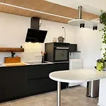Eulenschlupf Wellnesswohnung Schwarzwald Mit Sauna, Homekino&hot Tub Nahe Schweiz Für Paare