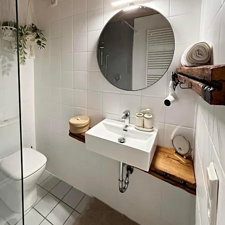 Eulenschlupf Wellnesswohnung Schwarzwald Mit Sauna, Homekino & Hot Tub Nahe Schweiz Fuer Paare Ühlingen-Birkendorf